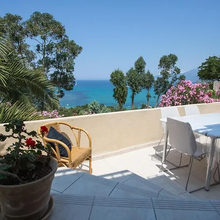 Terrasse La Citadelle Florent Апартаменты Сен-Флоран